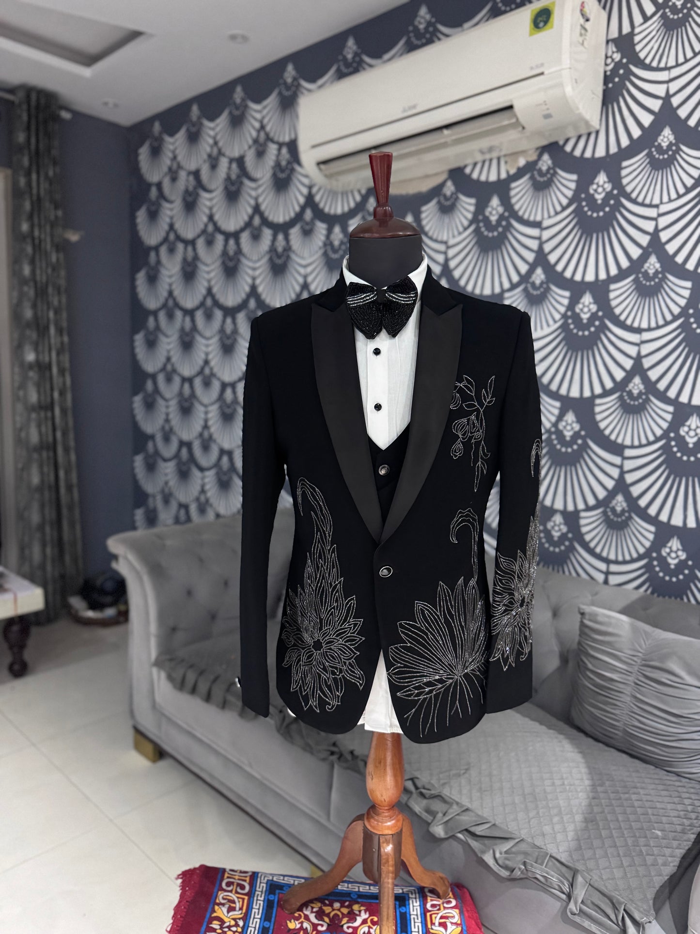 Black cut dana tuxedo set