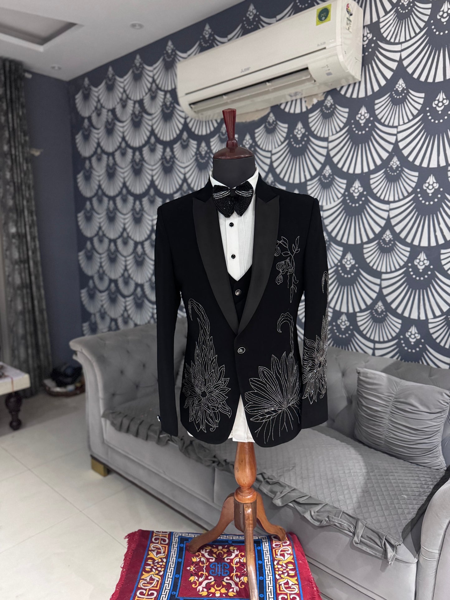 Black cut dana tuxedo set