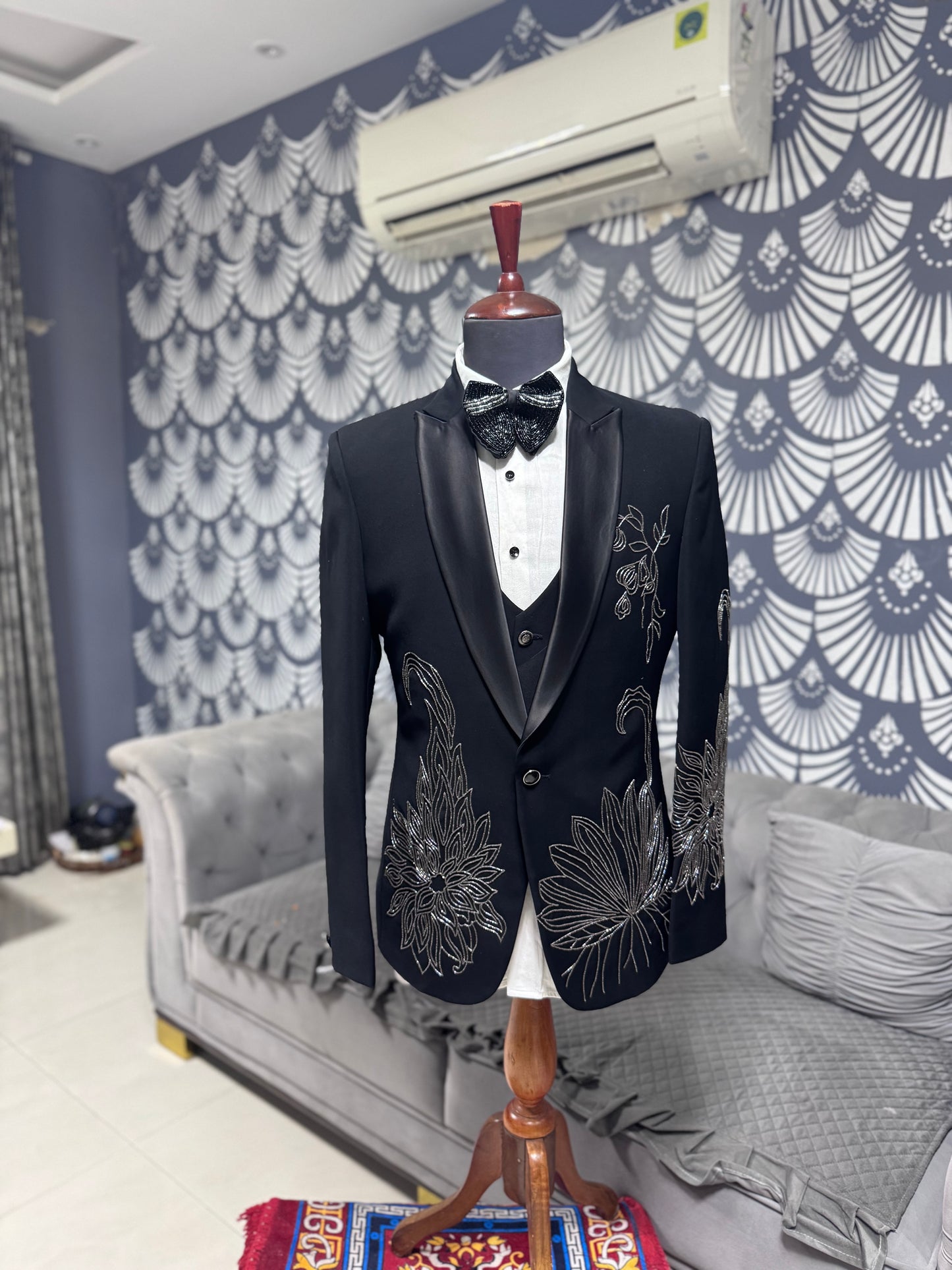 Black cut dana tuxedo set